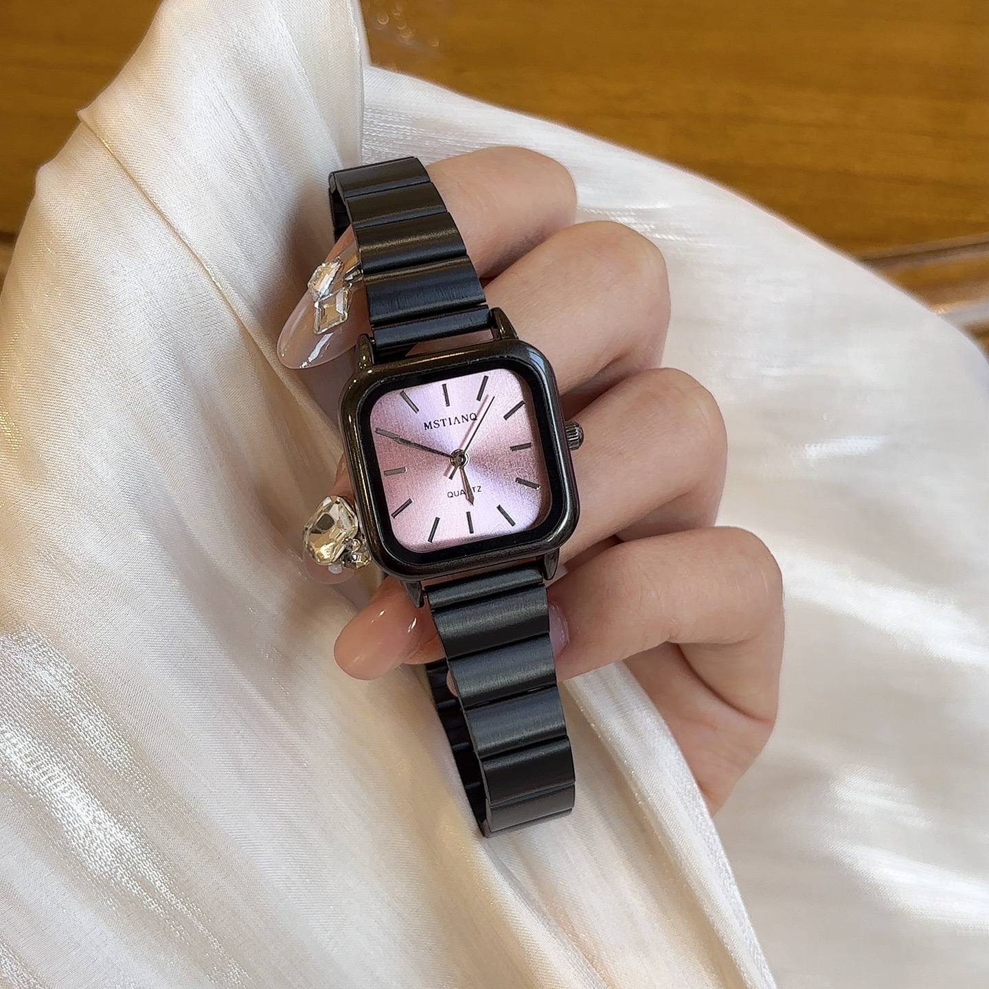 Hot Sale Brand Black Watch for - Luxury Watch Female review and price