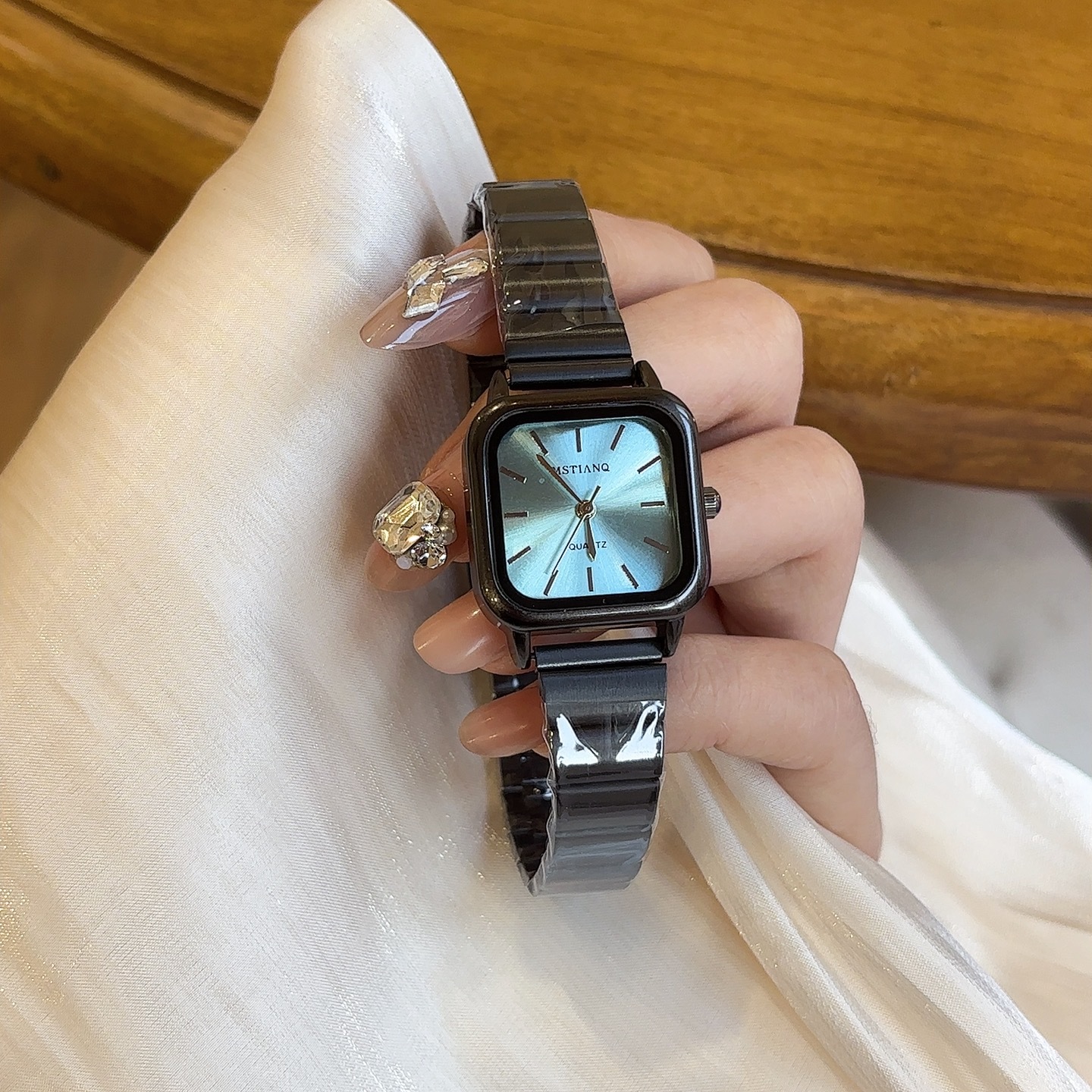 Hot Sale Brand Black Watch for - Luxury Watch Female review and price